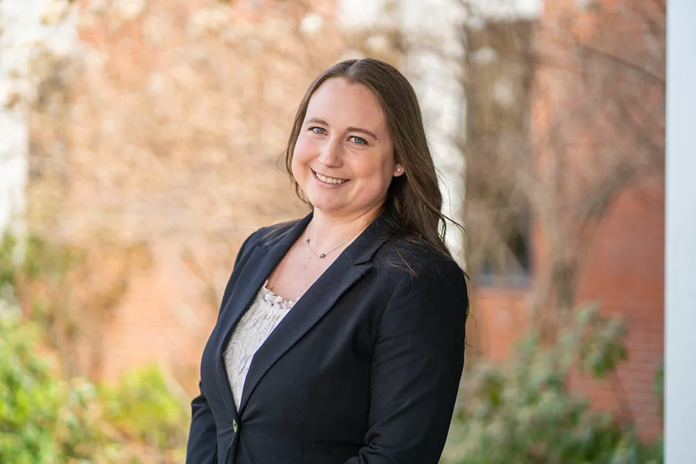 Tiffany Laing completes one-year online masters degree