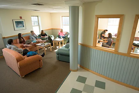 Bartlett Hall Lobby: Thomas College Residence Halls