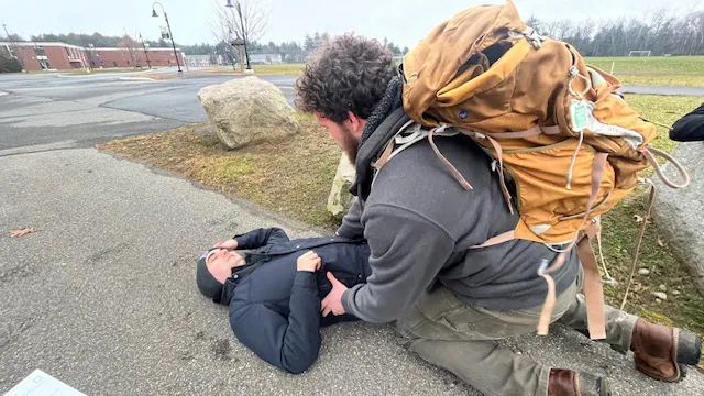 Students being trained in outdoor first aid learned and practiced skills to deal with a myriad of injuries associated with the outdoors including soft tissue wounds, broken limbs, skin burns, shock, head injuries, hypothermia, heart attacks, and diabetic events.